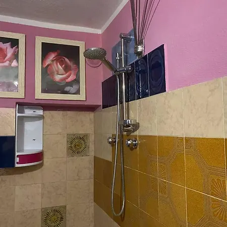 Accogliente Bilocale 200mt Dal Mare Con Parcheggio Apartamento *